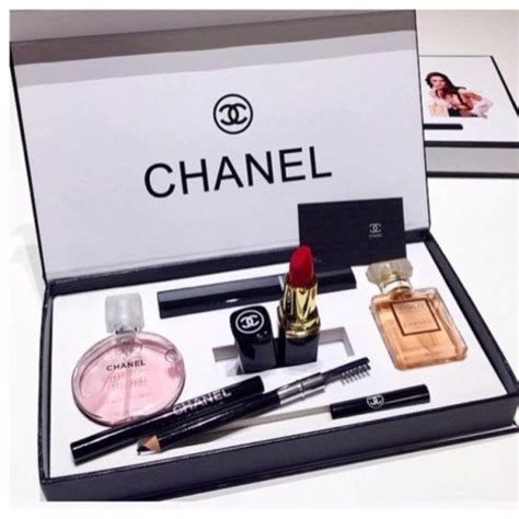 chanel lipstick kit|CHANEL Beauty Gift Sets .